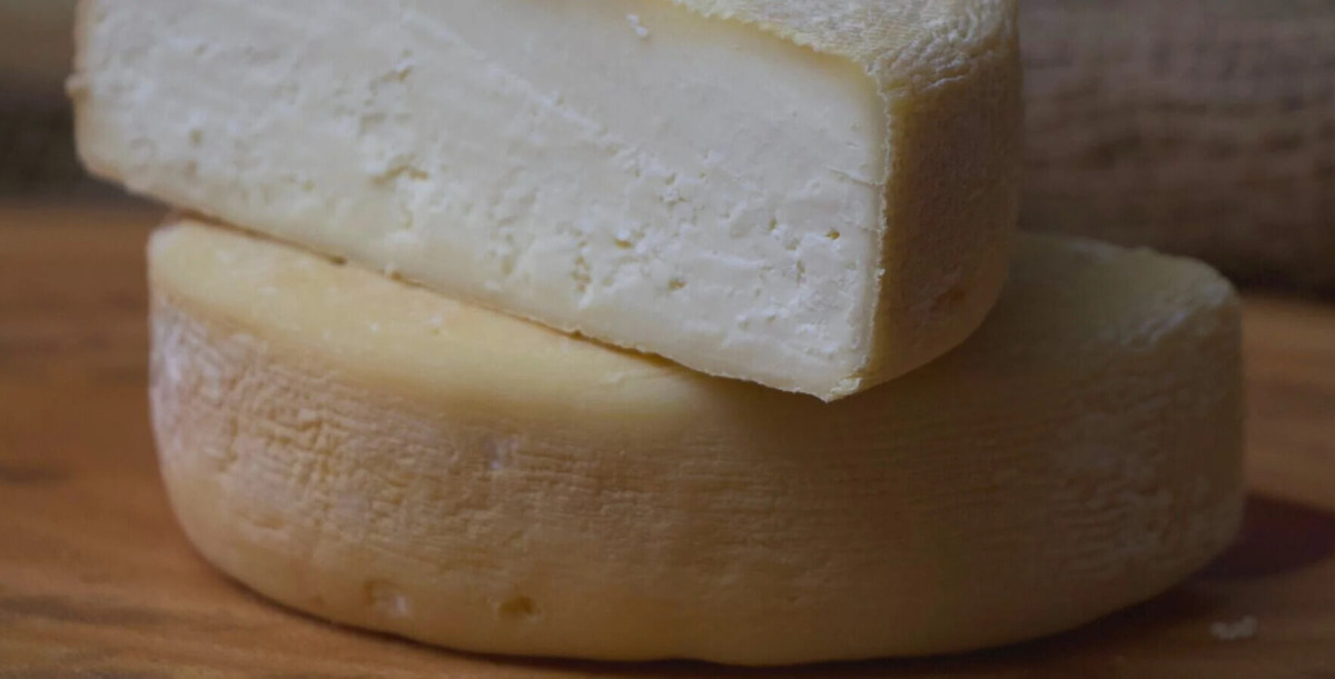 Queijo Minas Meia Cura kg